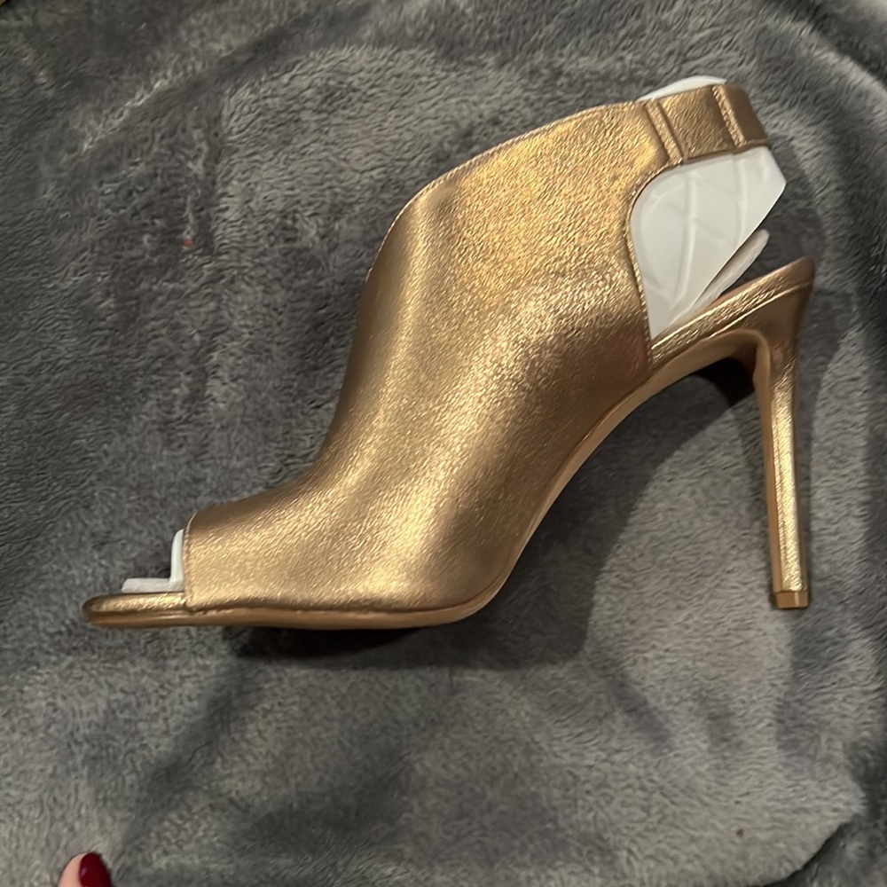 Beautiful comfortable gold metallic stiletto mule/bootie open toe